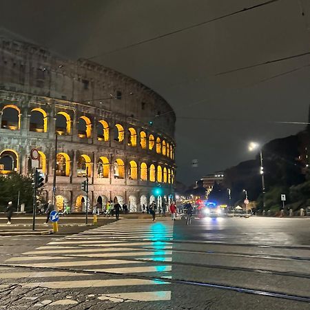 Al Colosseo Appartamento Vintage Рим Екстер'єр фото