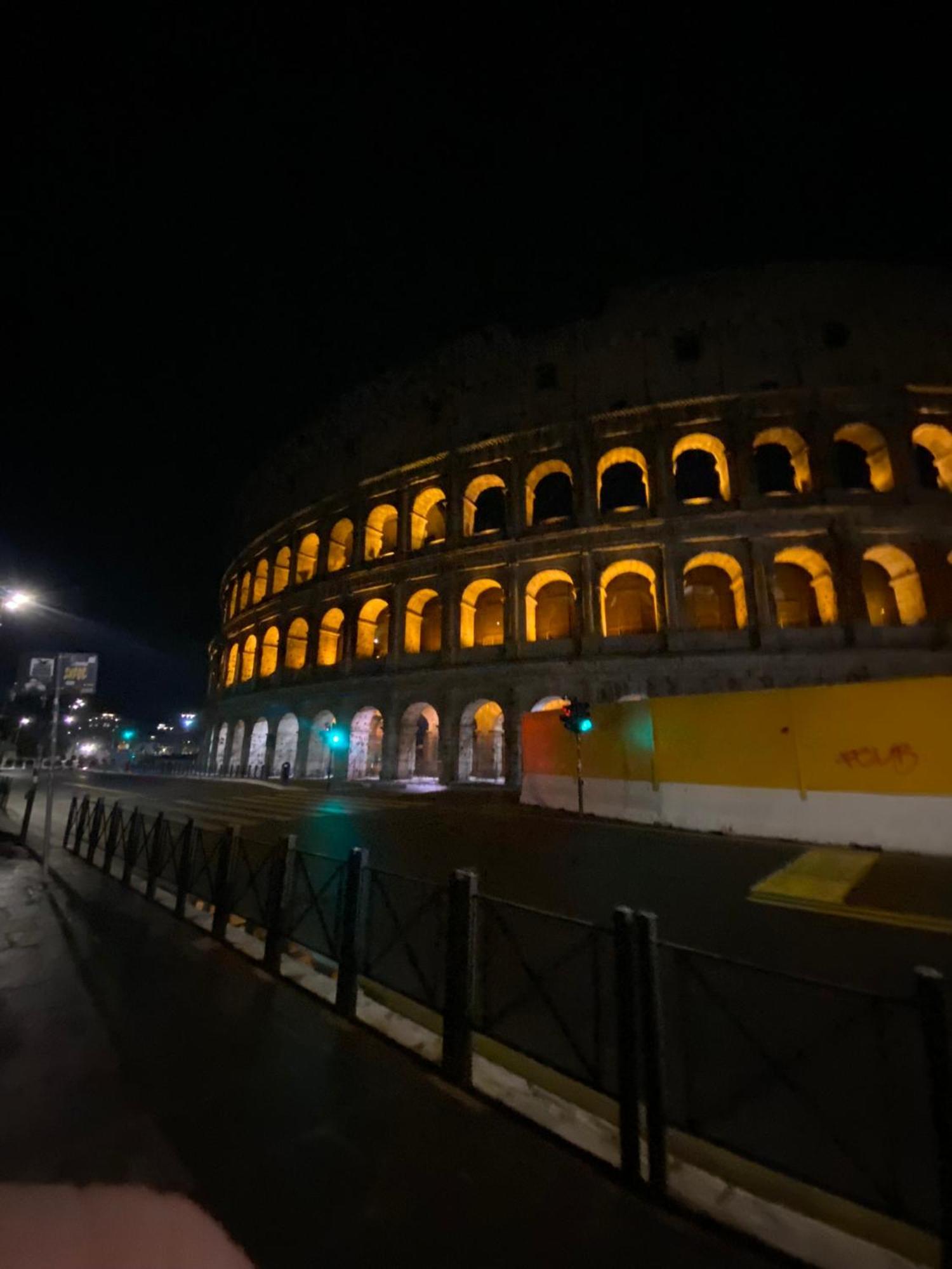 Al Colosseo Appartamento Vintage Рим Екстер'єр фото